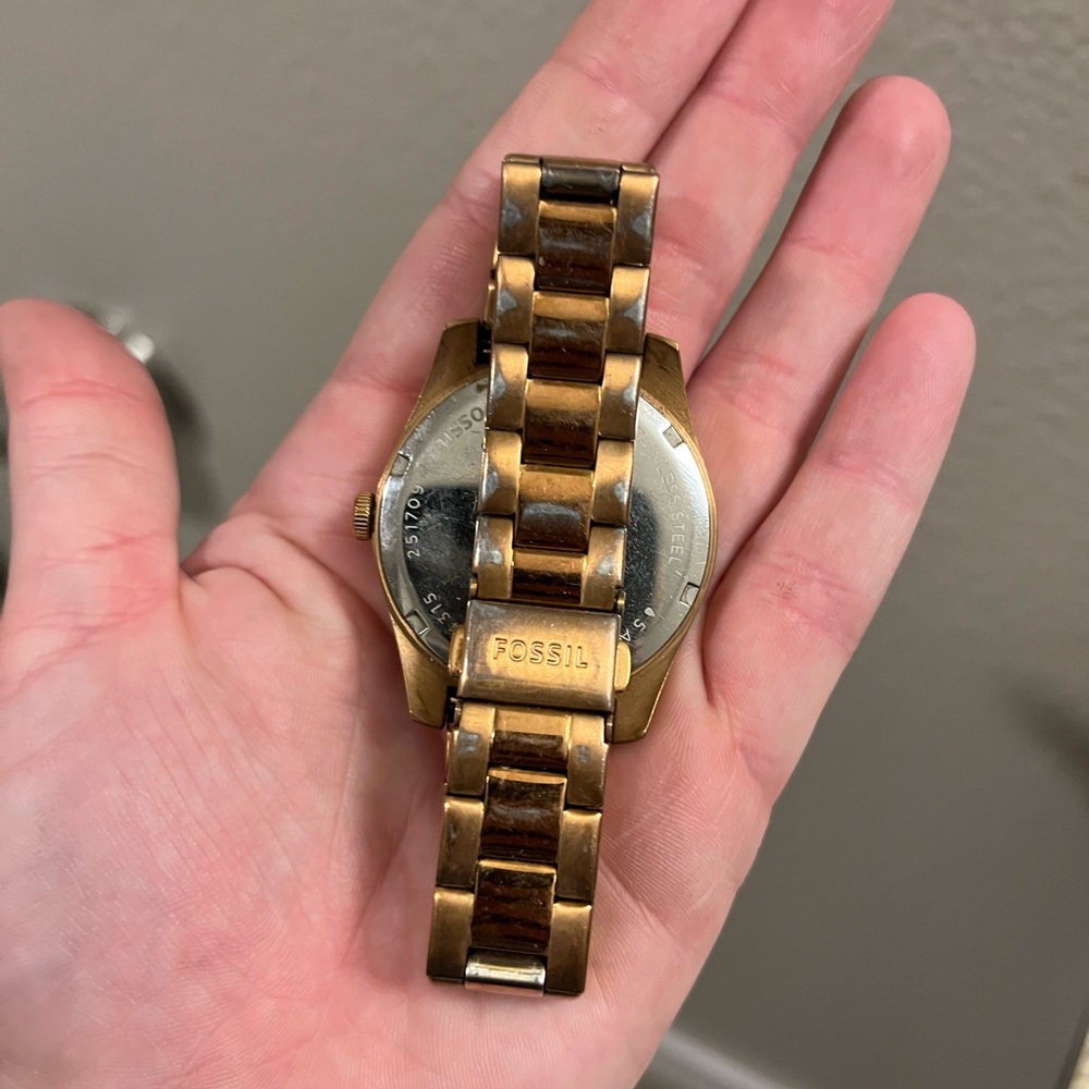 Fossil Watch - Picture 2 of 2